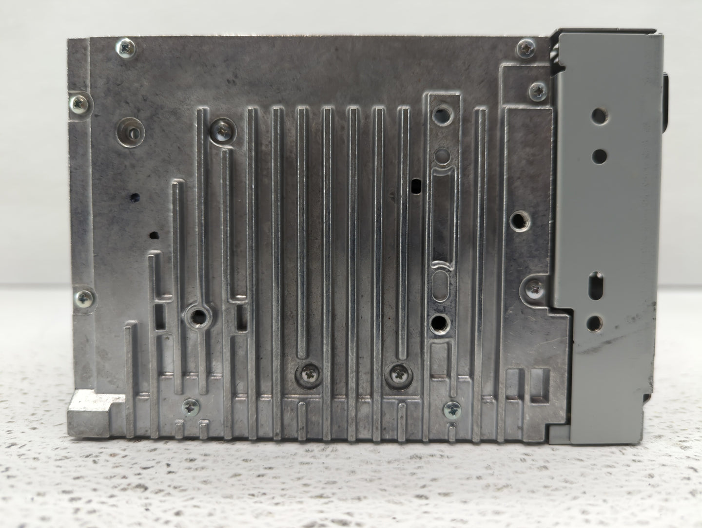 2010-2010 Ford Fusion Am Fm Cd Player Radio Receiver - Oemusedautoparts1.com