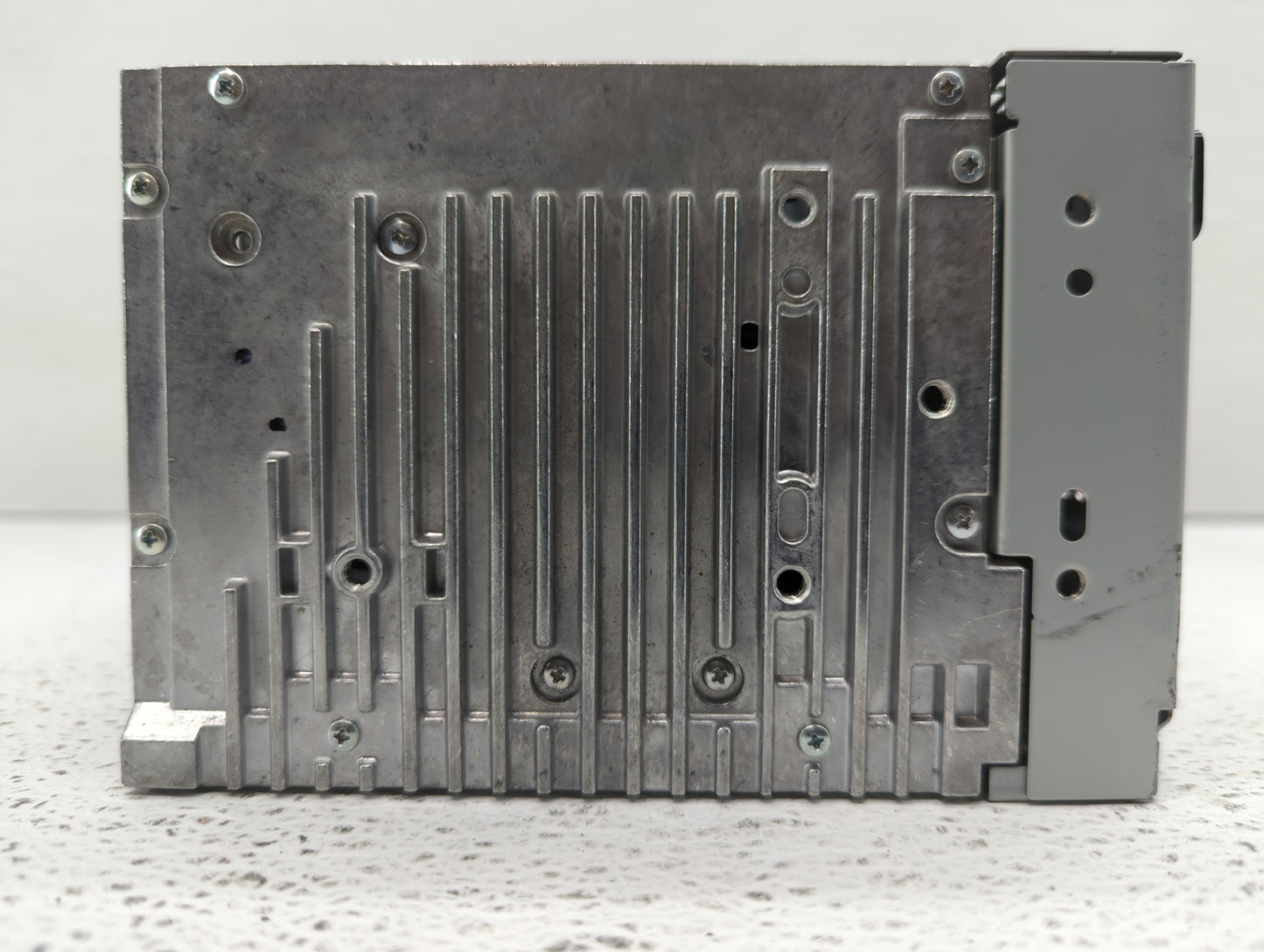 2010-2010 Ford Fusion Am Fm Cd Player Radio Receiver - Oemusedautoparts1.com