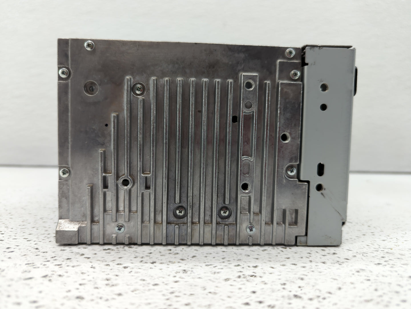 2010-2010 Ford Fusion Am Fm Cd Player Radio Receiver - Oemusedautoparts1.com