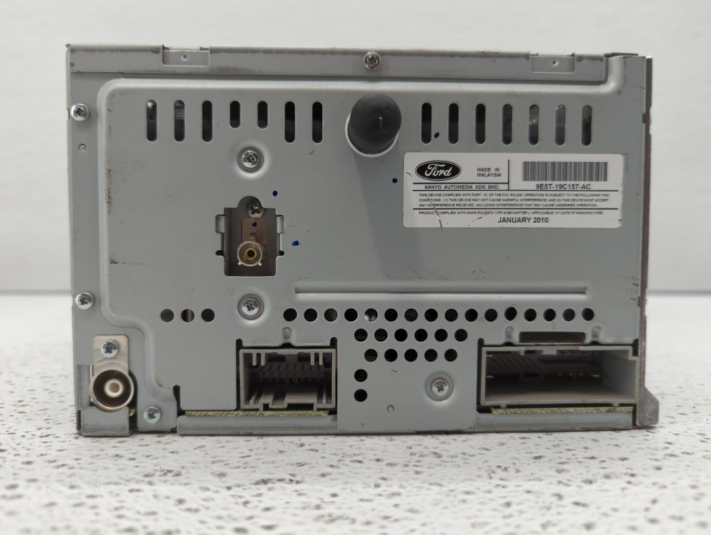 2010-2010 Ford Fusion Am Fm Cd Player Radio Receiver - Oemusedautoparts1.com