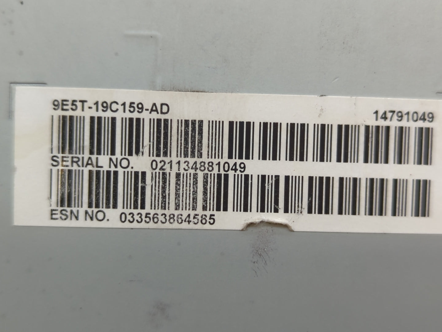 2010-2010 Ford Fusion Am Fm Cd Player Radio Receiver - Oemusedautoparts1.com