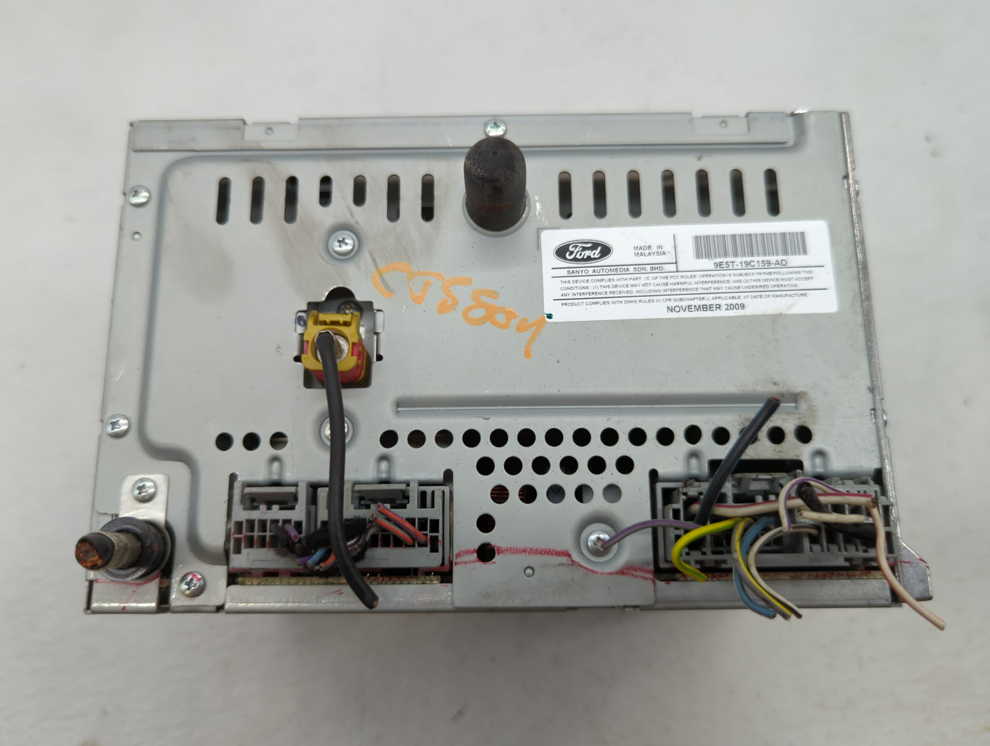 2010-2010 Ford Fusion Am Fm Cd Player Radio Receiver - Oemusedautoparts1.com