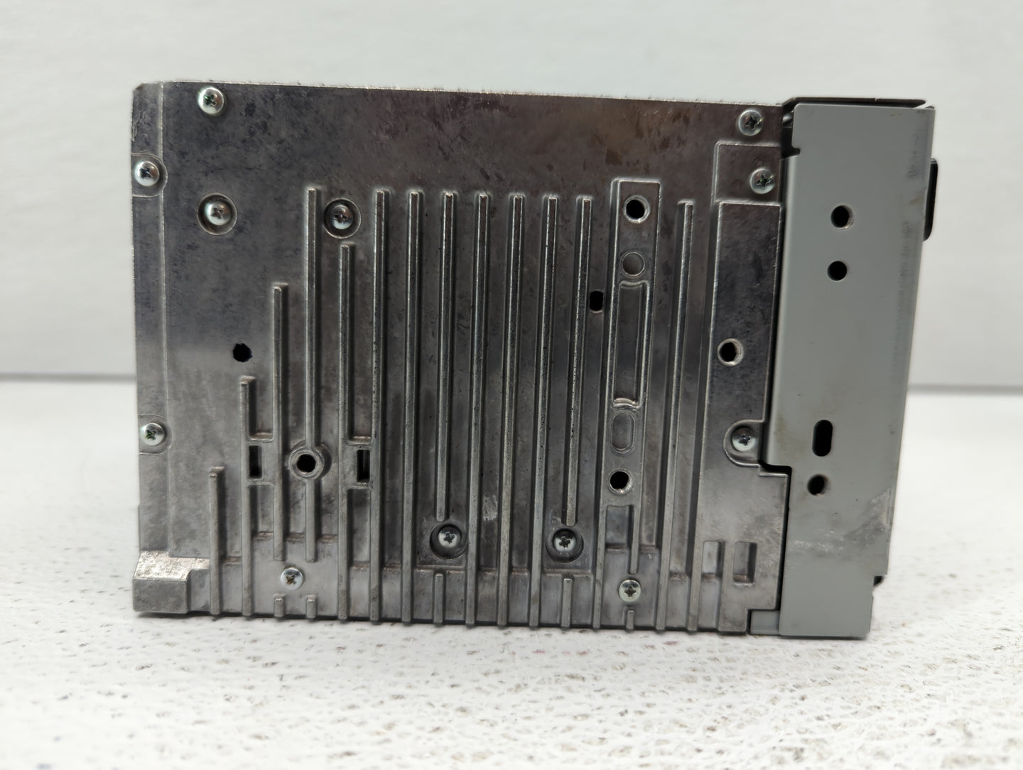 2010-2010 Ford Fusion Am Fm Cd Player Radio Receiver - Oemusedautoparts1.com