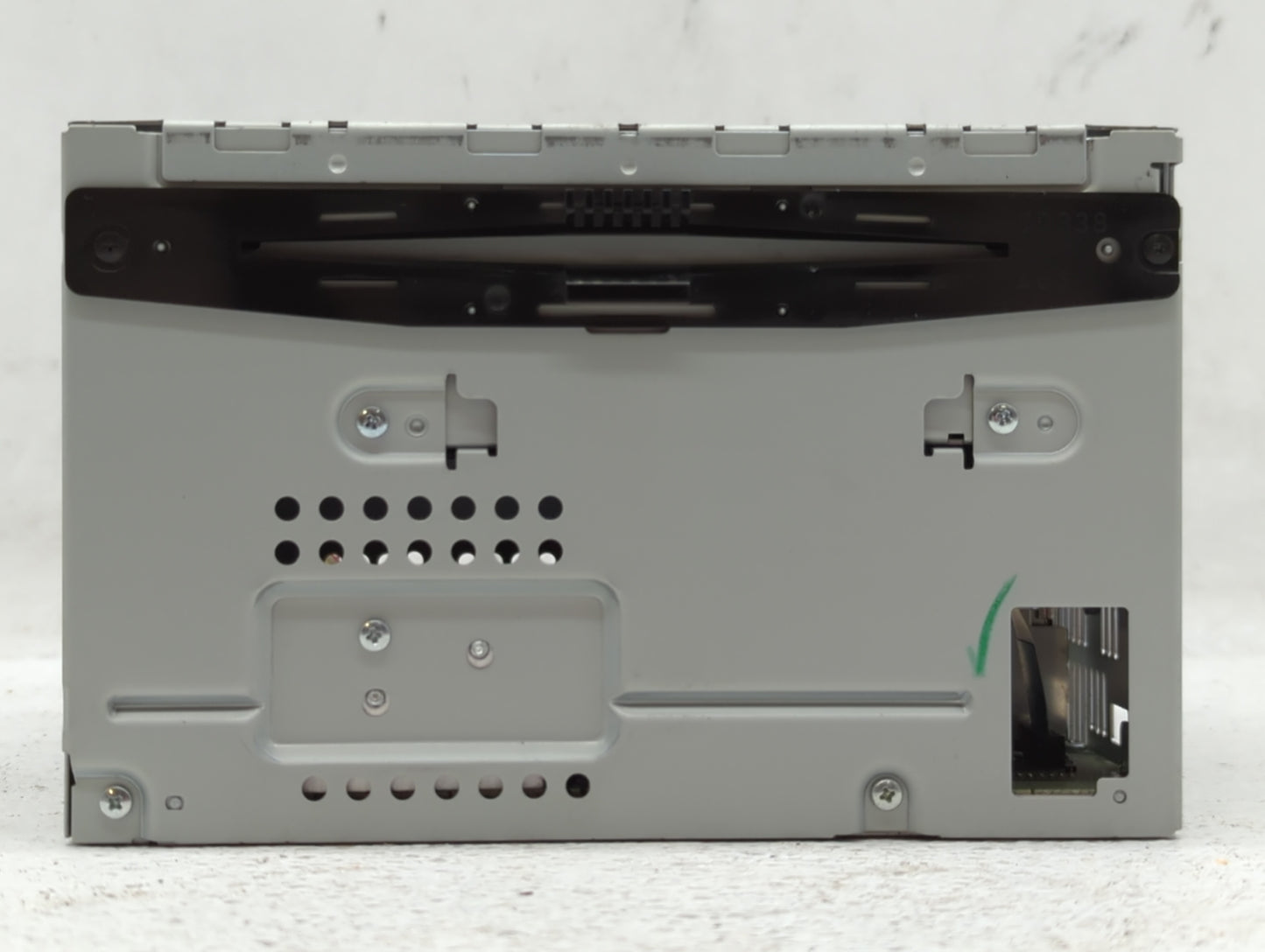 2010-2010 Ford Fusion Am Fm Cd Player Radio Receiver - Oemusedautoparts1.com