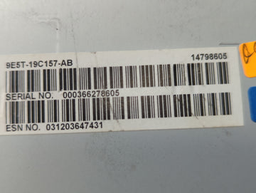 2010-2012 Ford Fusion Radio AM FM Cd Player Receiver Replacement P/N:9E5T-19C157-AB BE5T-19C157-AB Fits Fits 2010 2011 2012 OEM Used Auto Parts