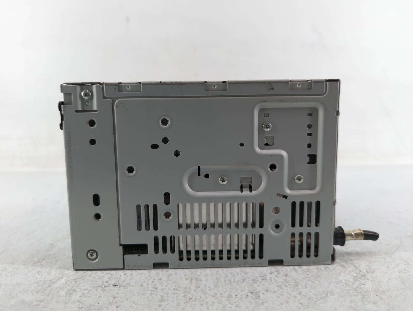2010 Ford Fusion Radio AM FM Cd Player Receiver Replacement P/N:9E5T-19C157-AC 9E5T-19C157-AE, 9E5T-19C157-AB Fits OEM Used 