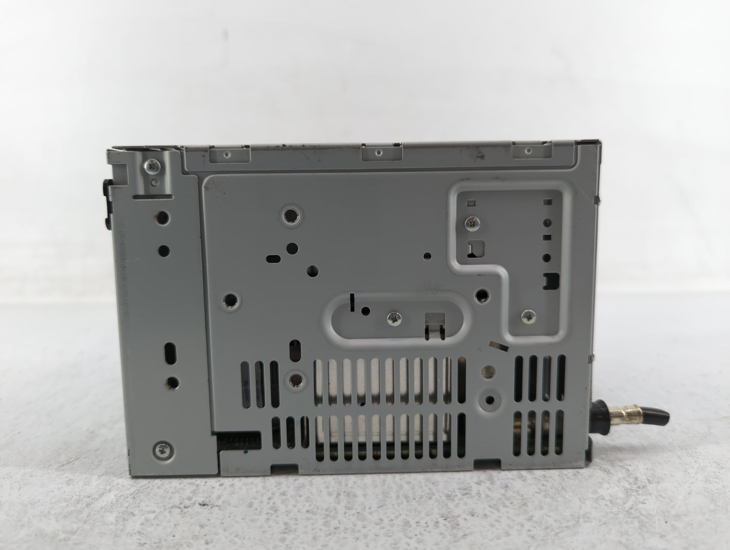 2010 Ford Fusion Radio AM FM Cd Player Receiver Replacement P/N:9E5T-19C157-AC 9E5T-19C157-AE, 9E5T-19C157-AB Fits OEM Used 