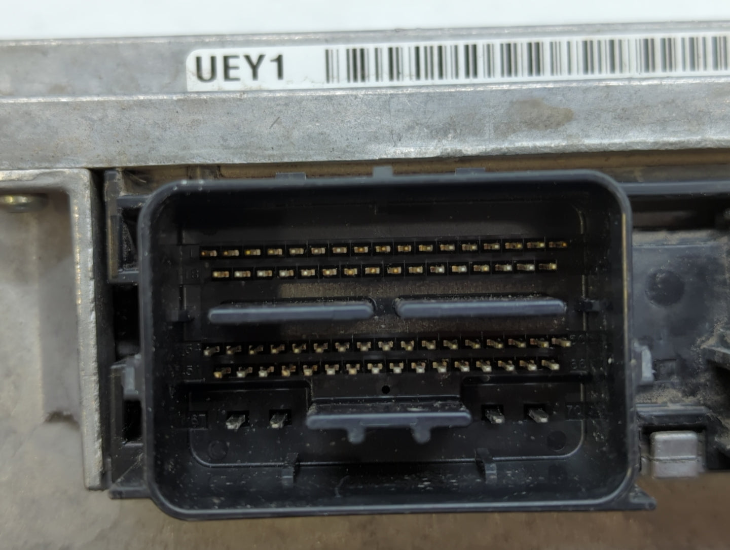 2010 Ford Fusion PCM Engine Control Computer ECU ECM PCU OEM P/N:AE5A-12A650-BUB AE5A-12A650-BAA, AE5A-12A650-BTB Fits OEM U