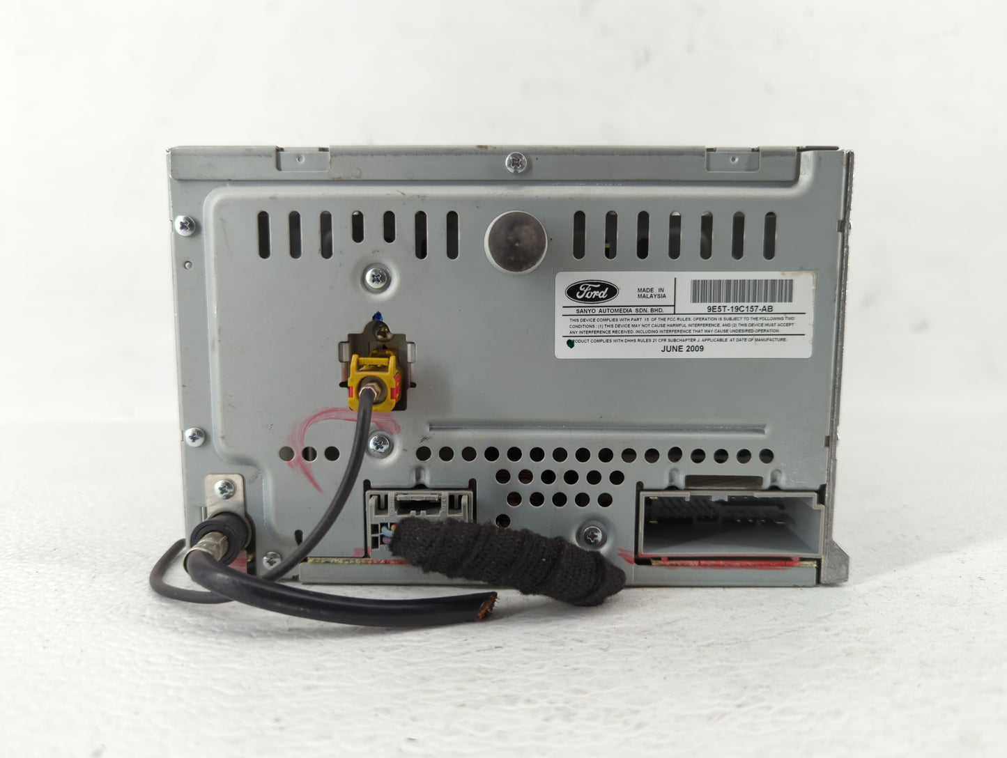2010 Ford Fusion Radio AM FM Cd Player Receiver Replacement P/N:9E5T-19C157-AB 9E5T-19C157-AC, 9E5T-19C157-AE Fits OEM Used 