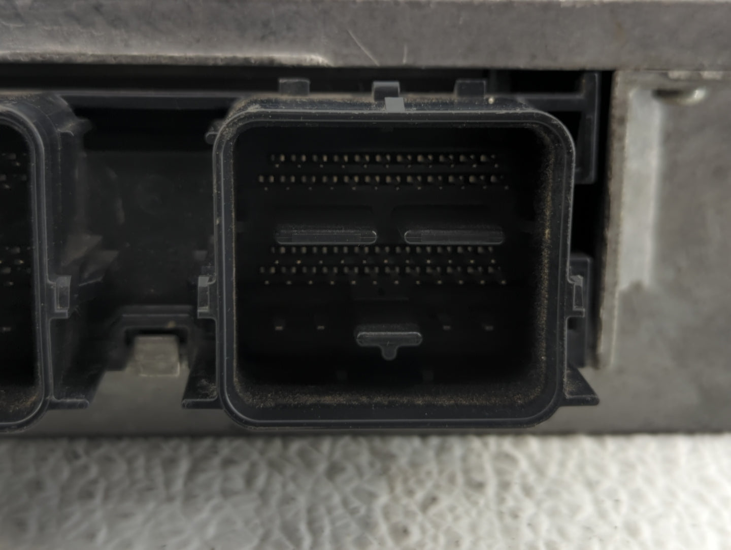2010 Ford Fusion PCM Engine Control Computer ECU ECM PCU OEM P/N:9L8A-12B684-KA AE5A-12A650-CRA, AE5A-12A650-CSA Fits OEM Us