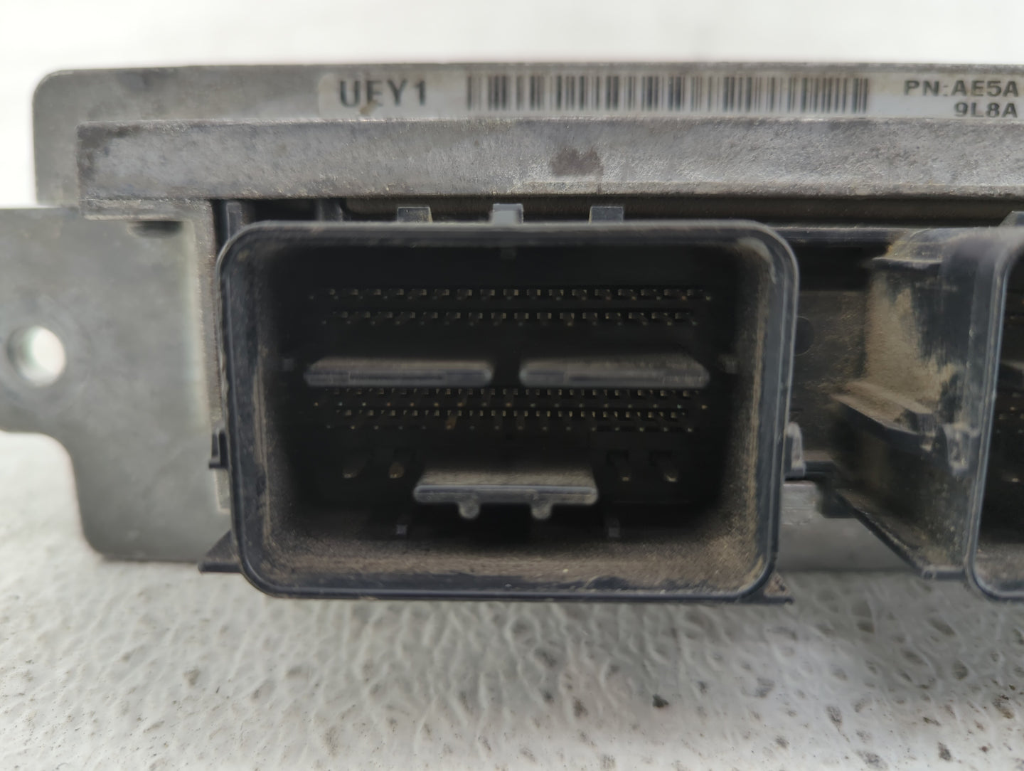 2010 Ford Fusion PCM Engine Control Computer ECU ECM PCU OEM P/N:9L8A-12B684-KA AE5A-12A650-CSA, AE5A-12A650-BUB Fits OEM Us
