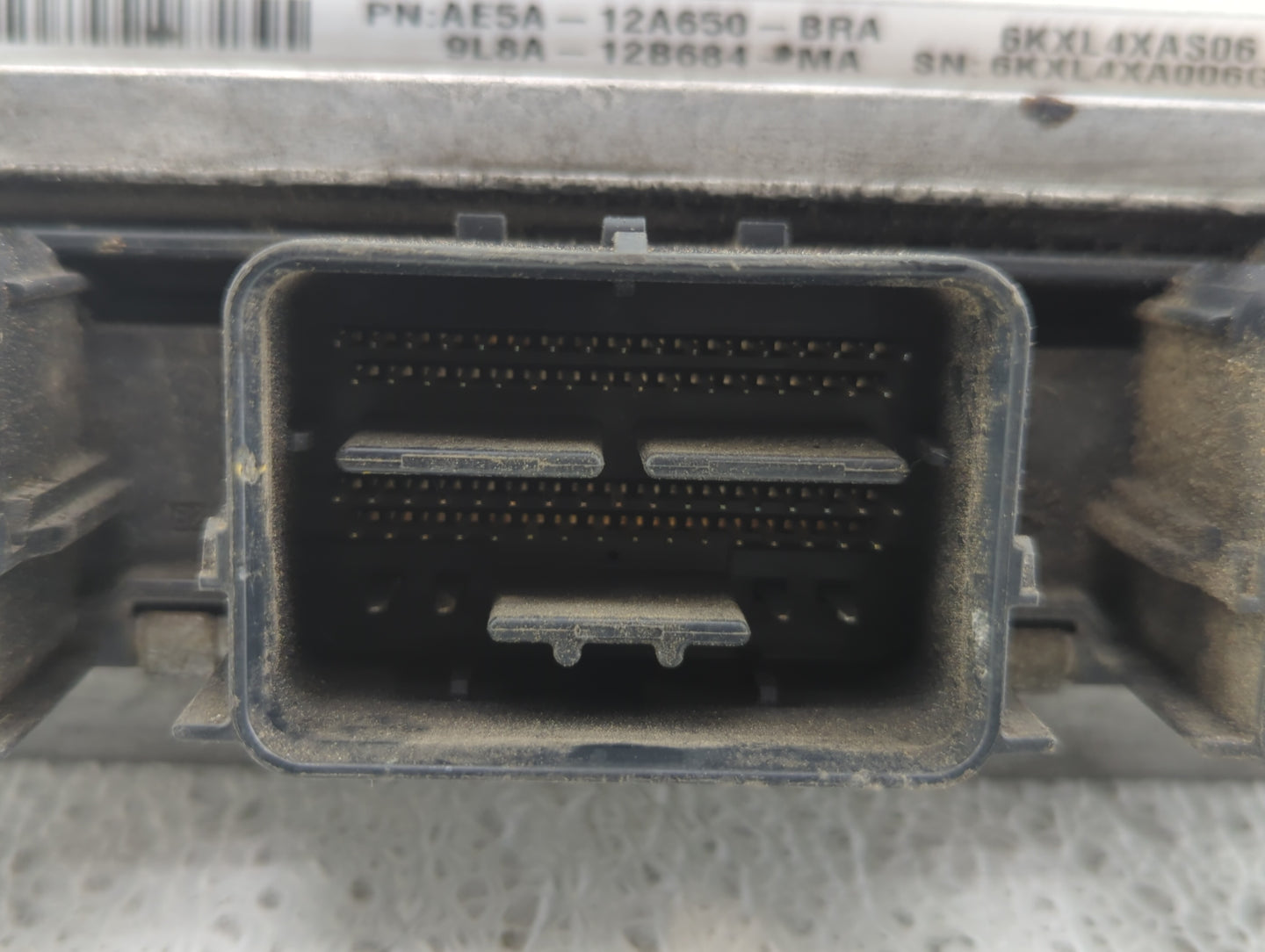 2010 Ford Fusion PCM Engine Control Computer ECU ECM PCU OEM P/N:AE5A-12A650-BRA 9L8A-12B684-MA Fits OEM Used Auto Parts - O