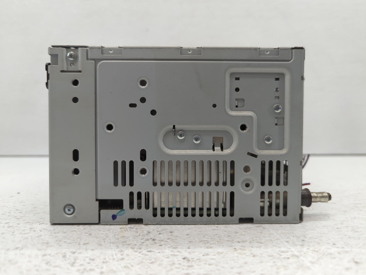 2010 Ford Fusion Radio AM FM Cd Player Receiver Replacement P/N:9E5T-19C159-AC Fits OEM Used Auto Parts - Oemusedautoparts1.