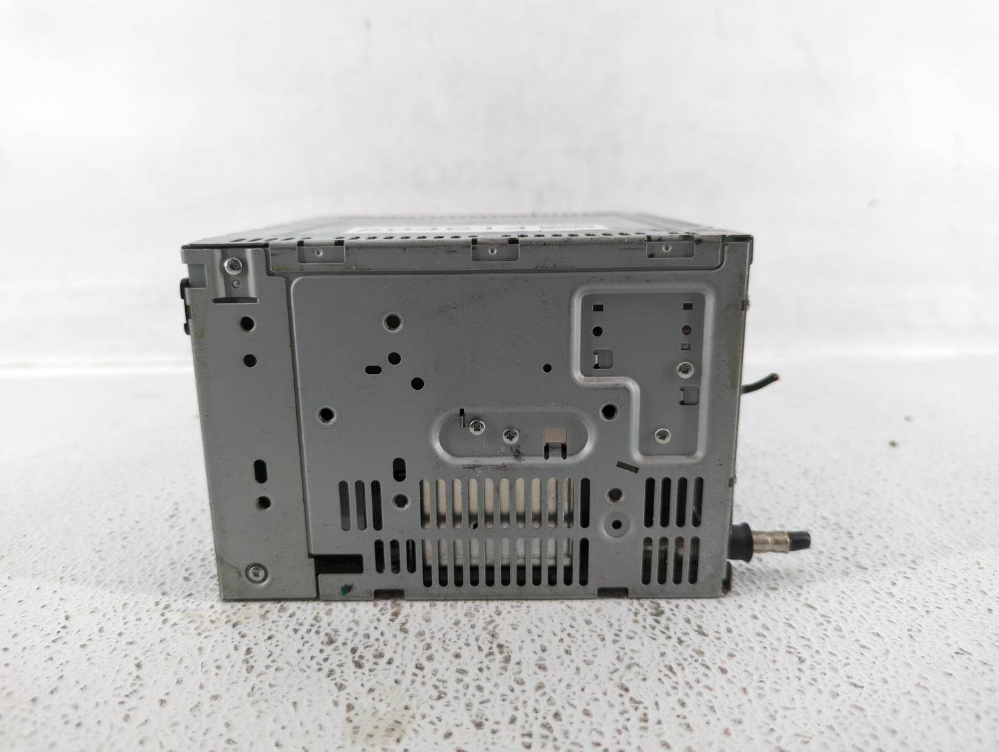 2010 Ford Fusion Radio AM FM Cd Player Receiver Replacement P/N:BE5T-19C157-AA 9E5T-19C107-AC Fits OEM Used Auto Parts - Oem