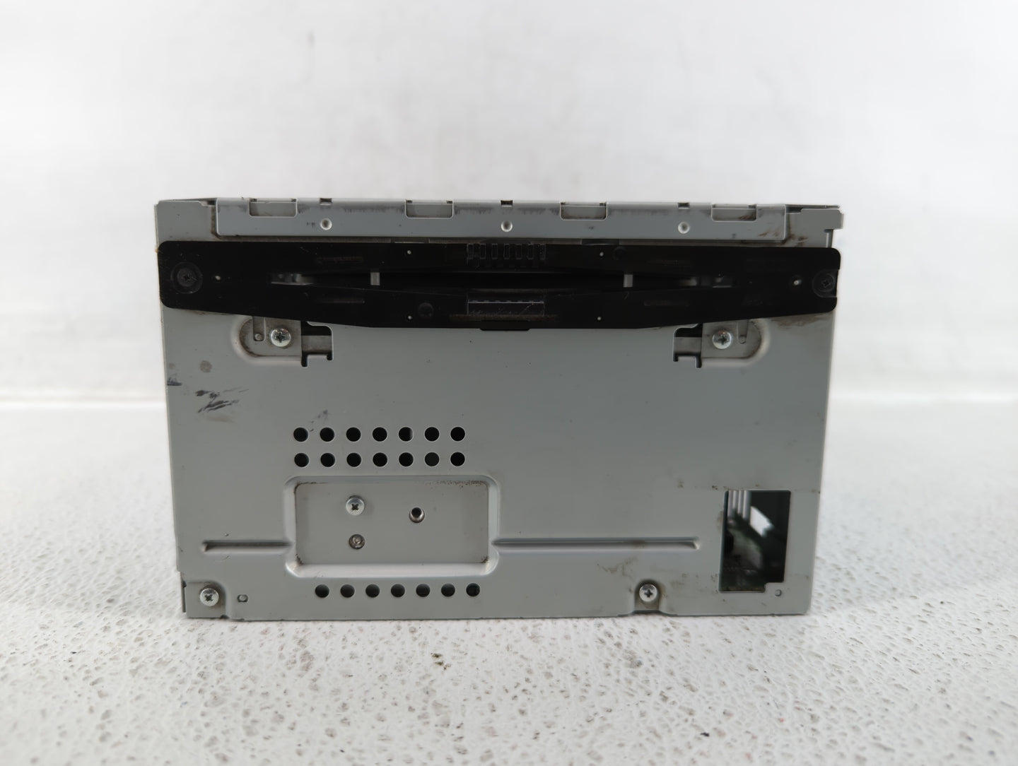 2010 Ford Fusion Radio AM FM Cd Player Receiver Replacement P/N:BE5T-19C157-AA 9E5T-19C107-AC Fits OEM Used Auto Parts - Oem