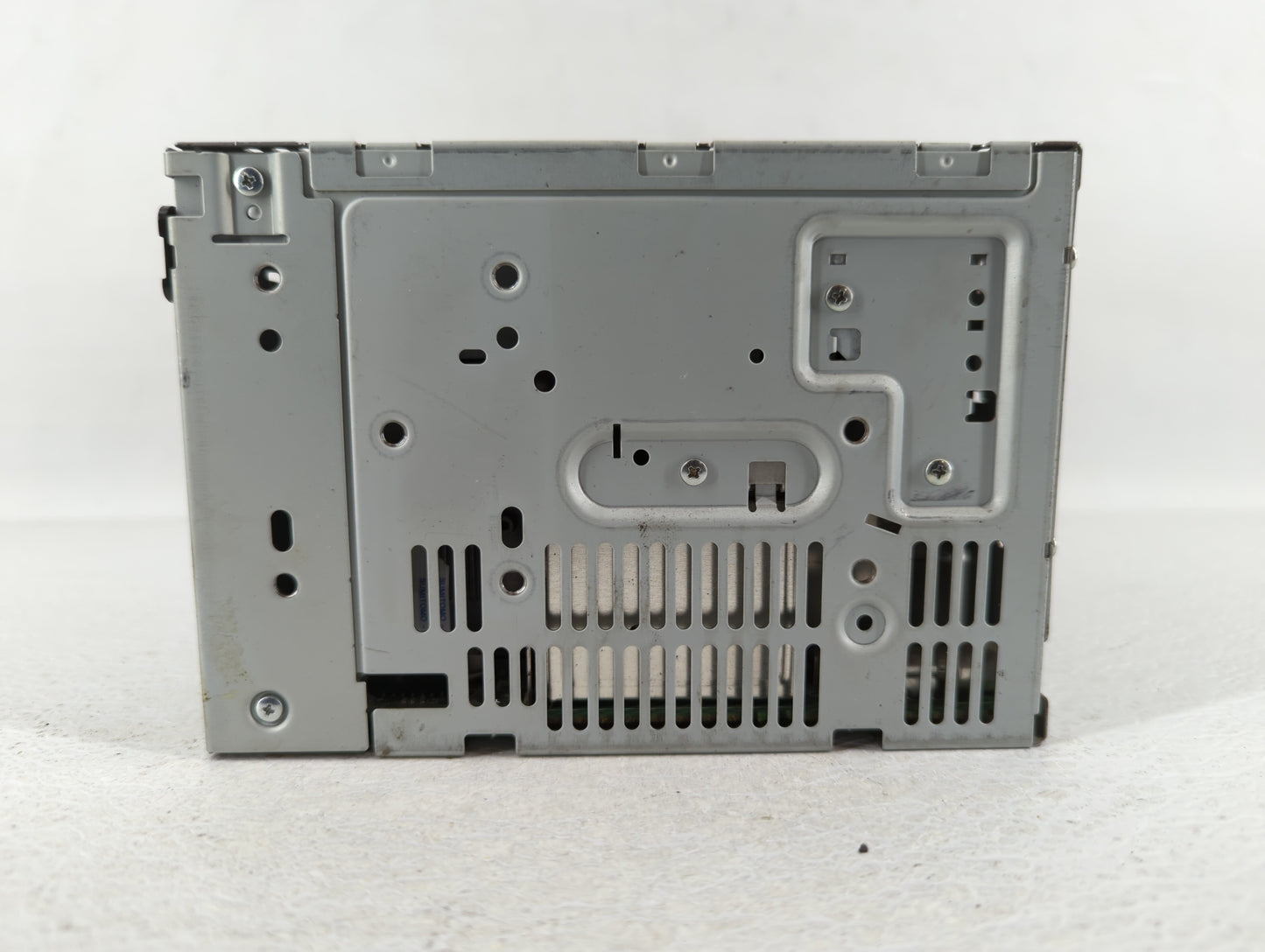 2010-2010 Ford Fusion Am Fm Cd Player Radio Receiver - Oemusedautoparts1.com