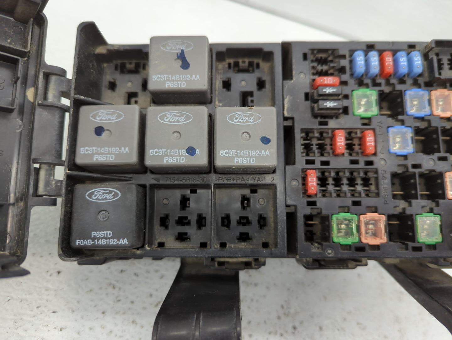 2010-2012 Ford Fusion Fusebox Fuse Box Panel Relay Module P/N:AE5T-14290-C 284B7 5NA0C Fits Fits 2010 2011 2012 OEM Used Aut