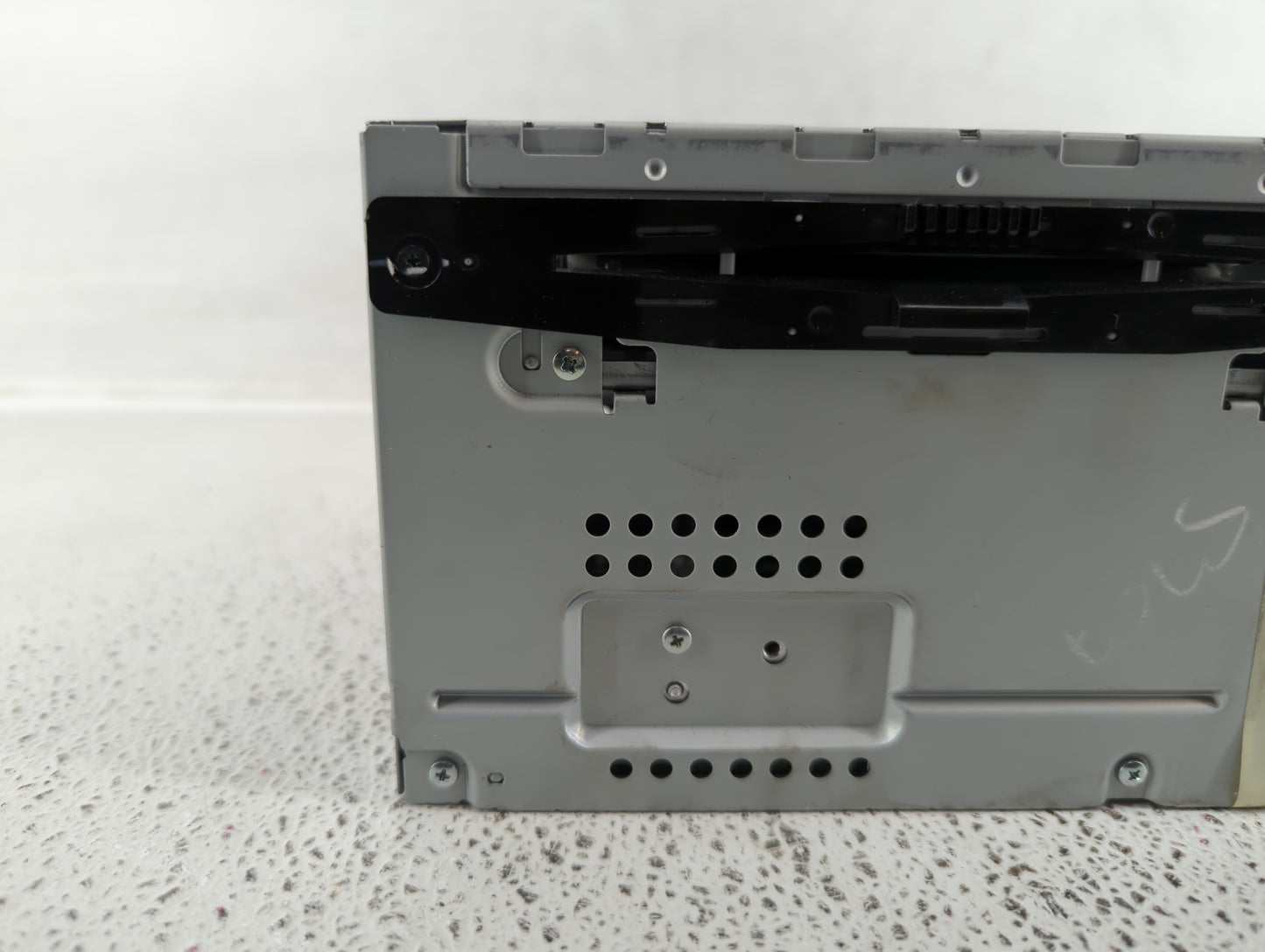 2010-2010 Ford Fusion Am Fm Cd Player Radio Receiver - Oemusedautoparts1.com
