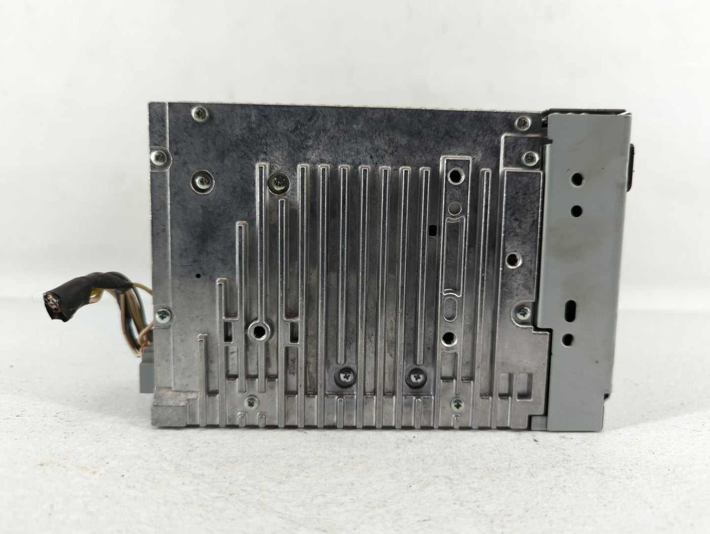 2010-2010 Ford Fusion Am Fm Cd Player Radio Receiver - Oemusedautoparts1.com