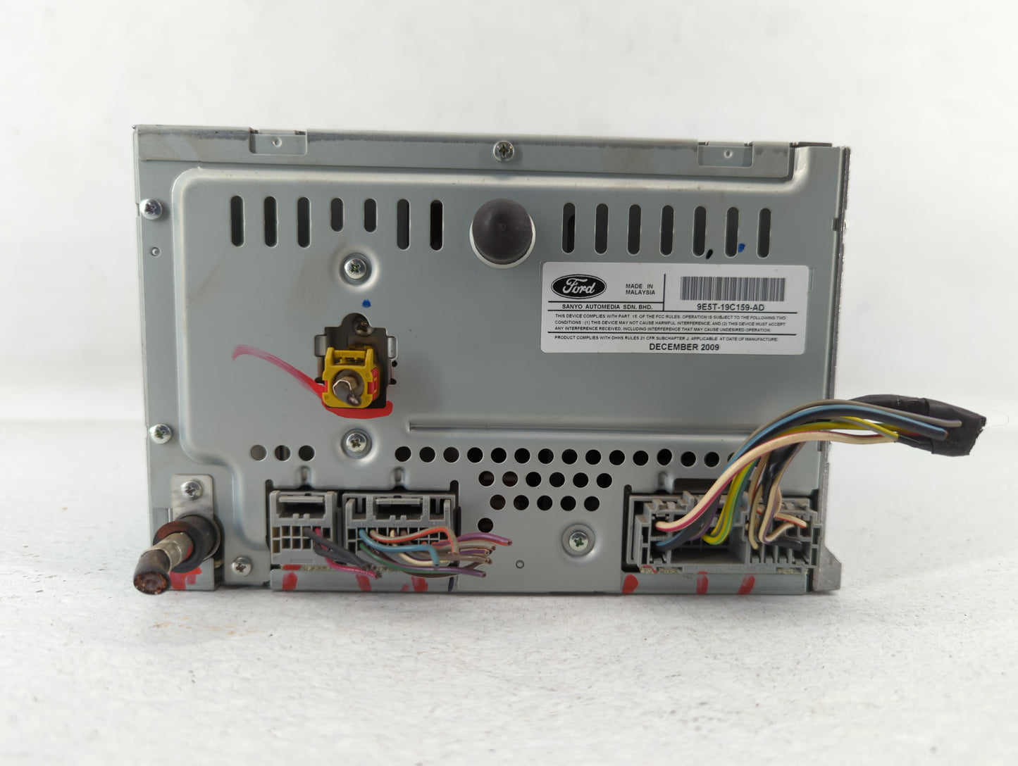 2010-2010 Ford Fusion Am Fm Cd Player Radio Receiver - Oemusedautoparts1.com