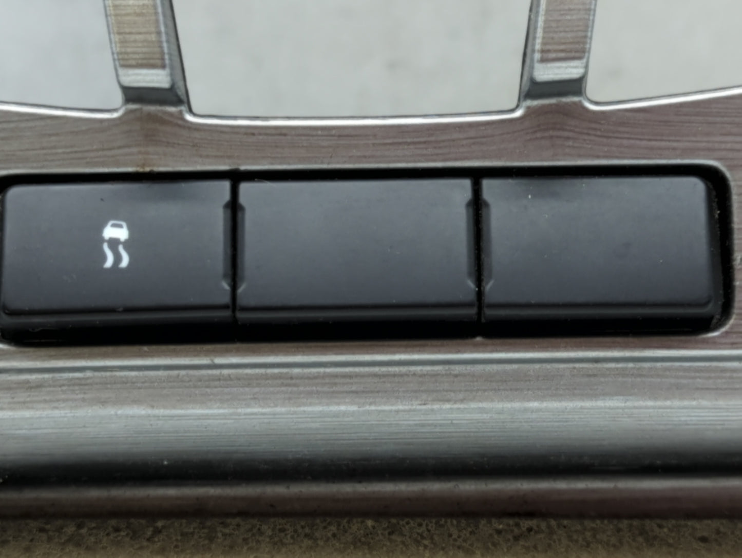 2010-2012 Ford Fusion Radio Control Panel - Oemusedautoparts1.com