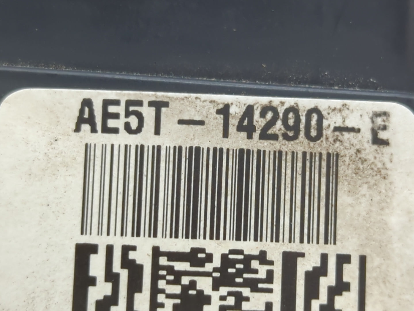 2010-2012 Ford Fusion Fusebox Fuse Box Panel Relay Module P/N:AE5T-14290-E Fits Fits 2010 2011 2012 OEM Used Auto Parts - Oe