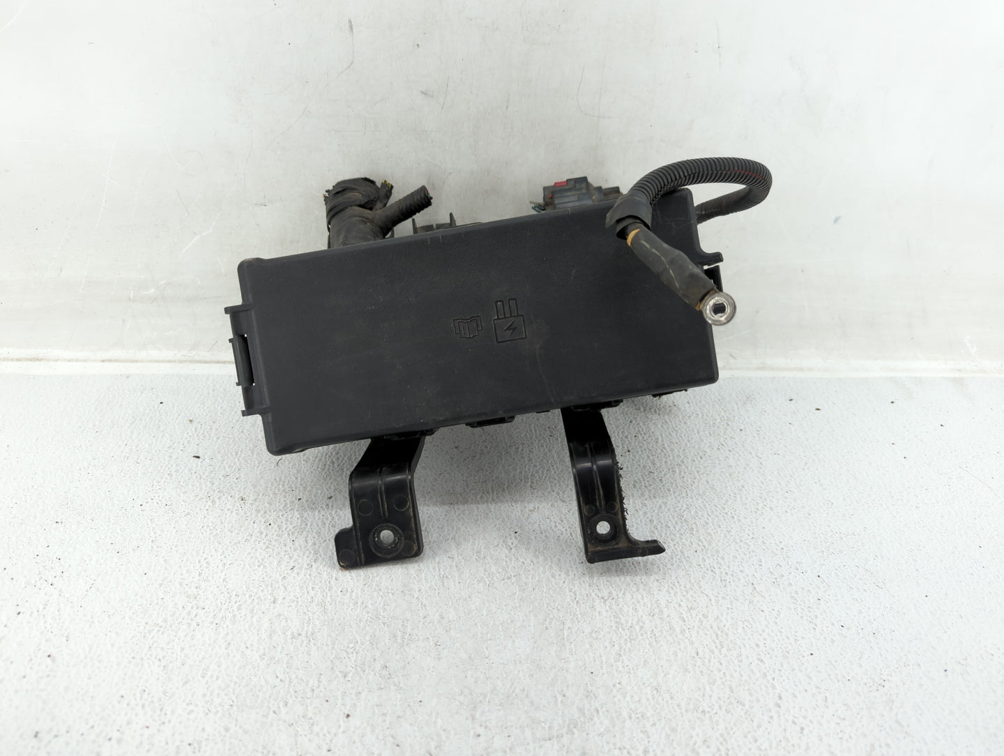 2010-2012 Ford Fusion Fusebox Fuse Box Panel Relay Module P/N:6E5T-14A003-AB AE5T-14290-C, BH6T-14290-B Fits Fits 2010 2011 