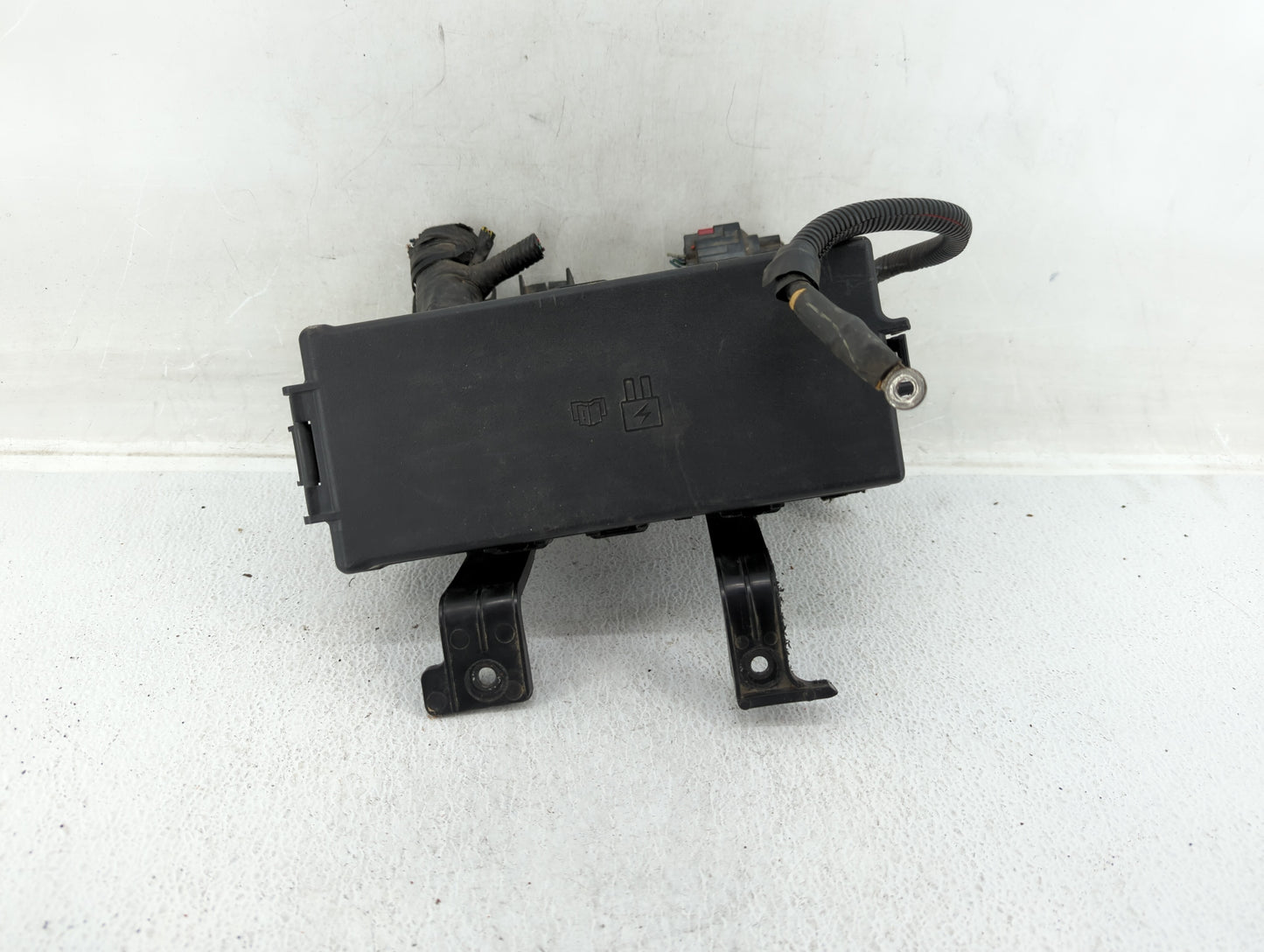 2010-2012 Ford Fusion Fusebox Fuse Box Panel Relay Module P/N:6E5T-14A003-AB AE5T-14290-C, BH6T-14290-B Fits Fits 2010 2011 