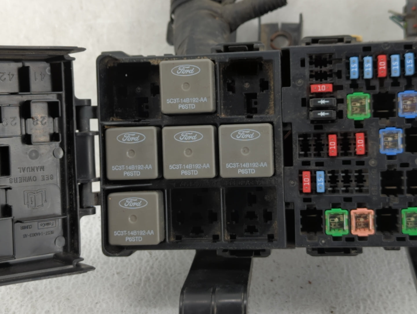2010-2012 Ford Fusion Fusebox Fuse Box Panel Relay Module P/N:6E5T-14A003-AB AE5T-14290-C, BH6T-14290-B Fits Fits 2010 2011 