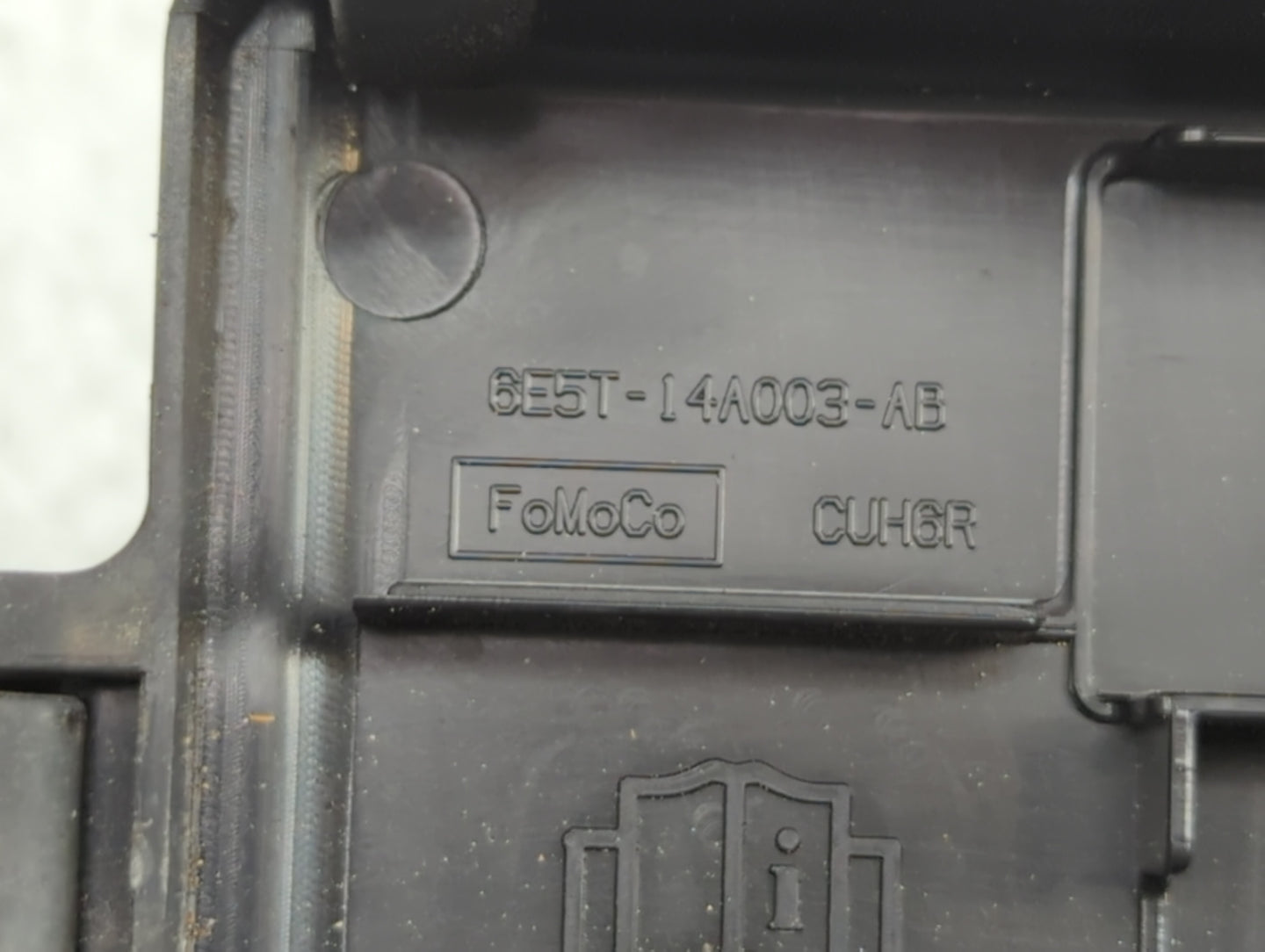 2010-2012 Ford Fusion Fusebox Fuse Box Panel Relay Module P/N:6E5T-14A003-AB AE5T-14290-C, BH6T-14290-B Fits Fits 2010 2011 