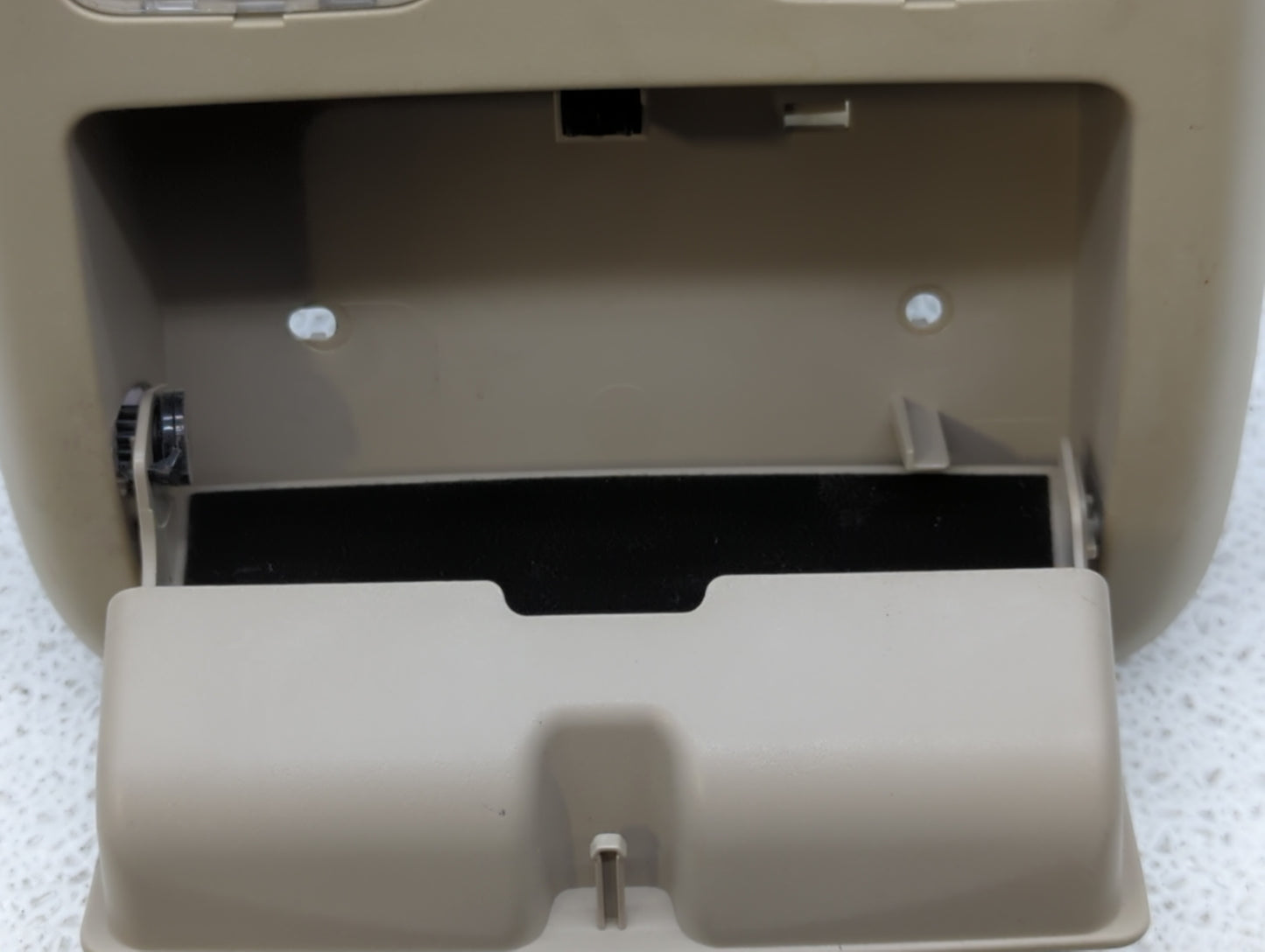 2010 Ford Fusion Overhead Roof Console - Oemusedautoparts1.com