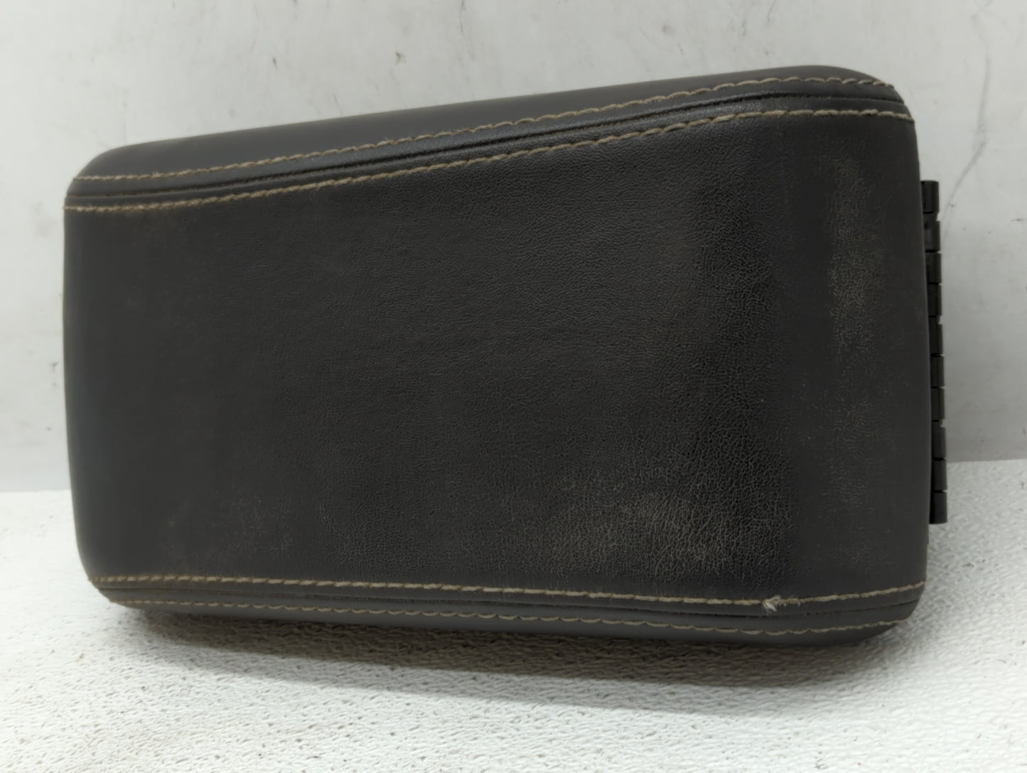 2010 Ford Fusion Center Console Armrest Cover Lid - Oemusedautoparts1.com