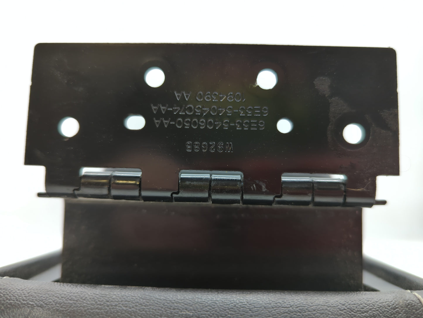 2010 Ford Fusion Center Console Armrest Cover Lid - Oemusedautoparts1.com