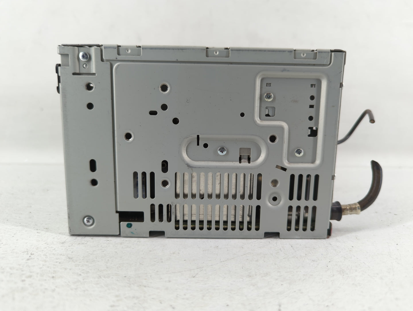 2010-2010 Ford Fusion Am Fm Cd Player Radio Receiver - Oemusedautoparts1.com