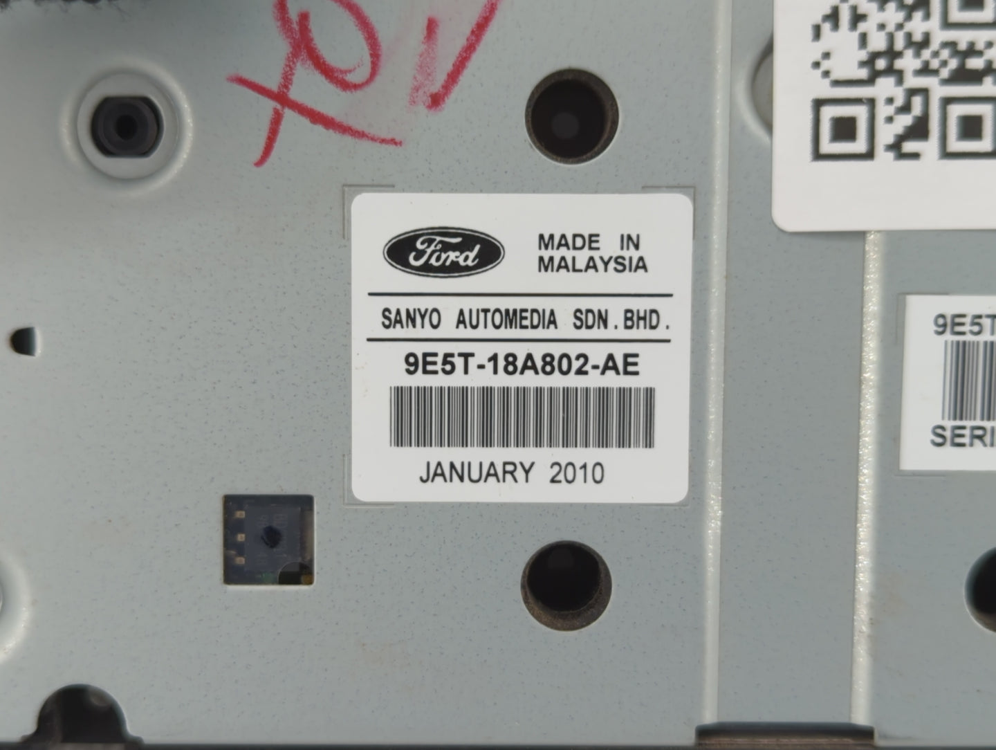 2010-2012 Ford Fusion Radio AM FM Cd Player Receiver Replacement P/N:9E5T-18A802-AE Fits Fits 2010 2011 2012 OEM Used Auto P