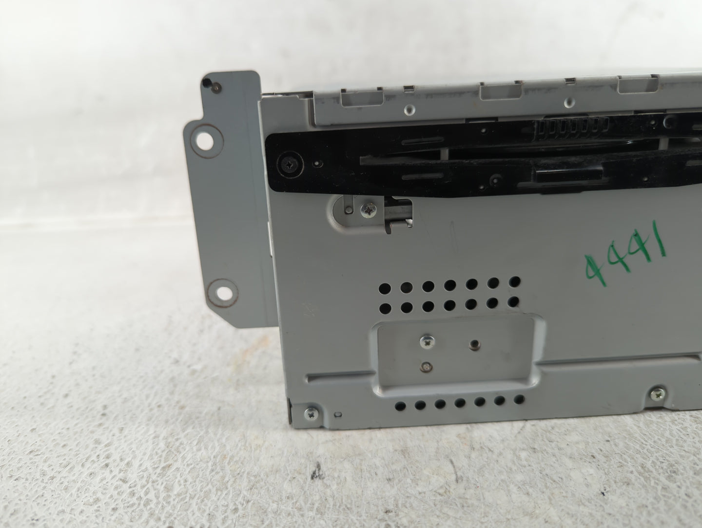 2010 Ford Fusion Radio AM FM Cd Player Receiver Replacement P/N:9E5T-19C157-AC Fits OEM Used Auto Parts - Oemusedautoparts1.