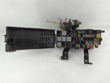 2010-2012 Ford Fusion Fusebox Fuse Box Panel Relay Module P/N:AE5T-14290-F Fits Fits 2010 2011 2012 OEM Used Auto Parts