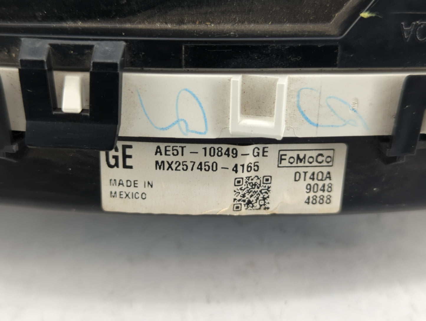 2010 Ford Fusion Instrument Cluster Speedometer Gauges P/N:AE5T-10849-GE Fits OEM Used Auto Parts - Oemusedautoparts1.com