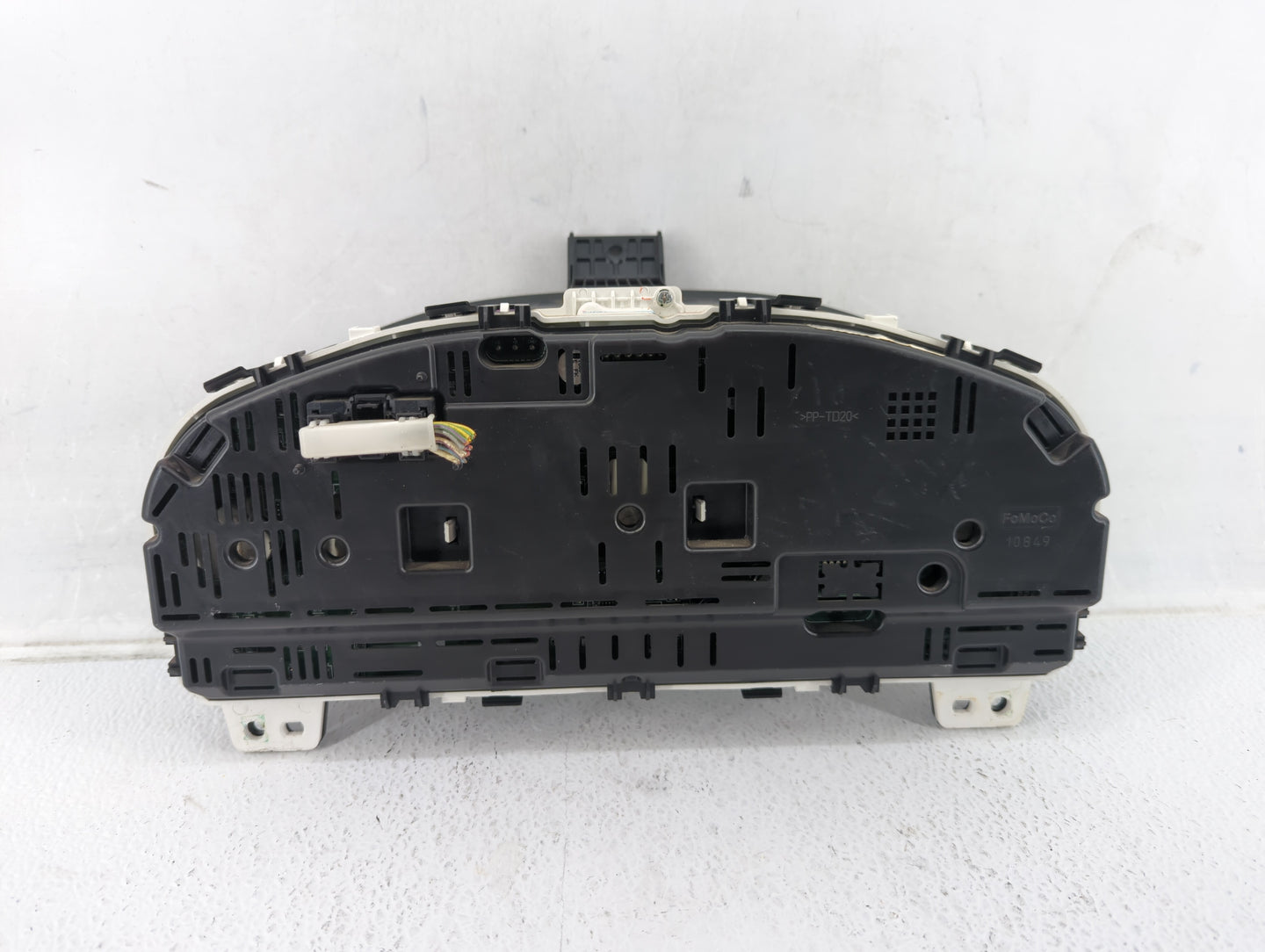 2010 Ford Fusion Instrument Cluster Speedometer Gauges P/N:AE5T-10849-GE Fits OEM Used Auto Parts - Oemusedautoparts1.com