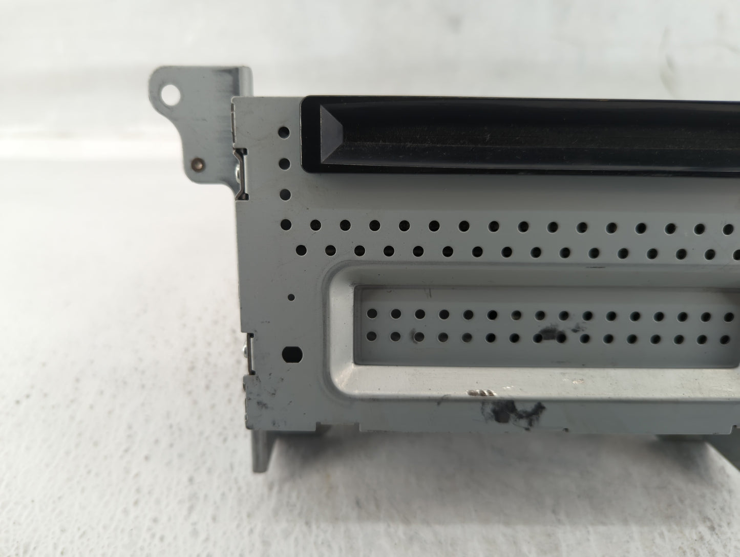 2010 Ford Fusion Radio AM FM Cd Player Receiver Replacement Fits OEM Used Auto Parts - Oemusedautoparts1.com