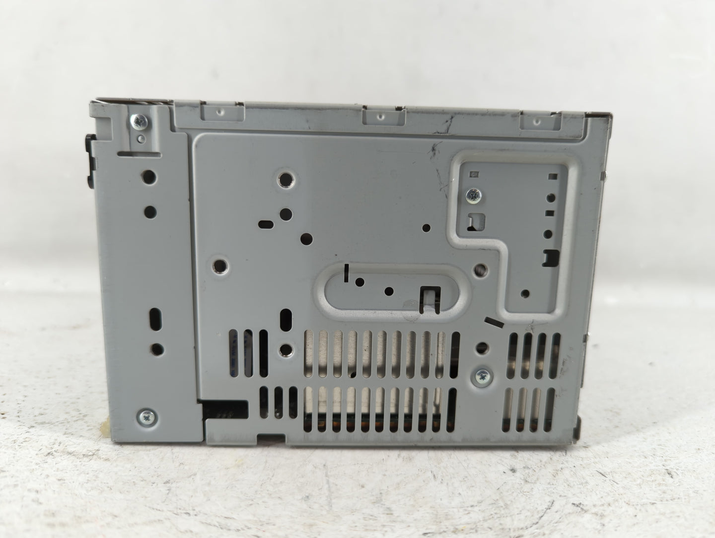 2010-2010 Ford Fusion Am Fm Cd Player Radio Receiver - Oemusedautoparts1.com