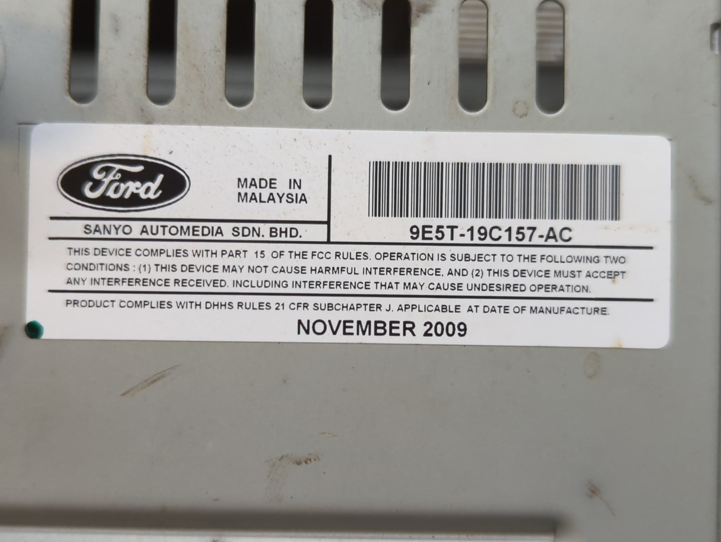 2010-2012 Ford Fusion Am Fm Cd Player Radio Receiver - Oemusedautoparts1.com