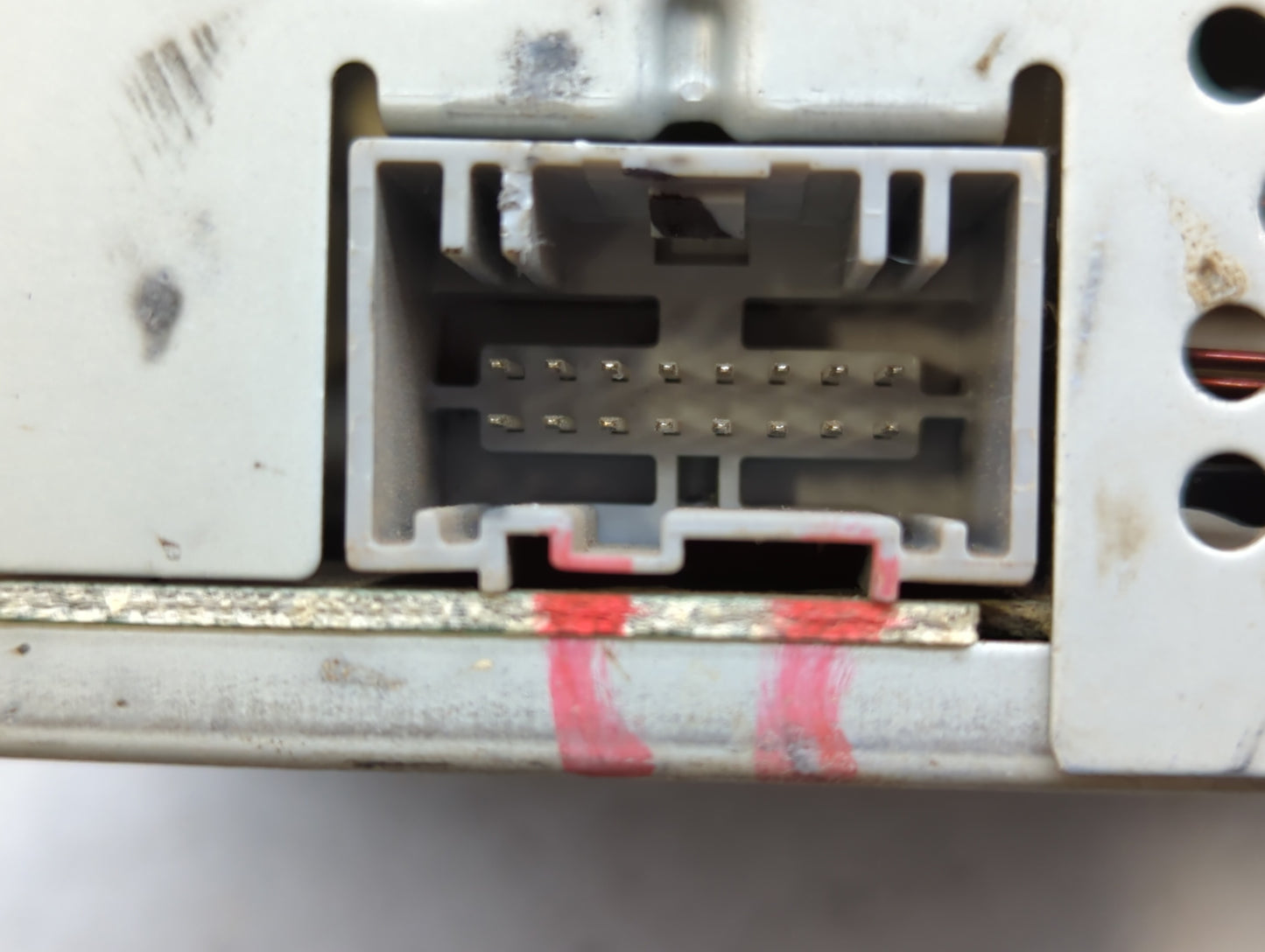 2010-2012 Ford Fusion Am Fm Cd Player Radio Receiver - Oemusedautoparts1.com