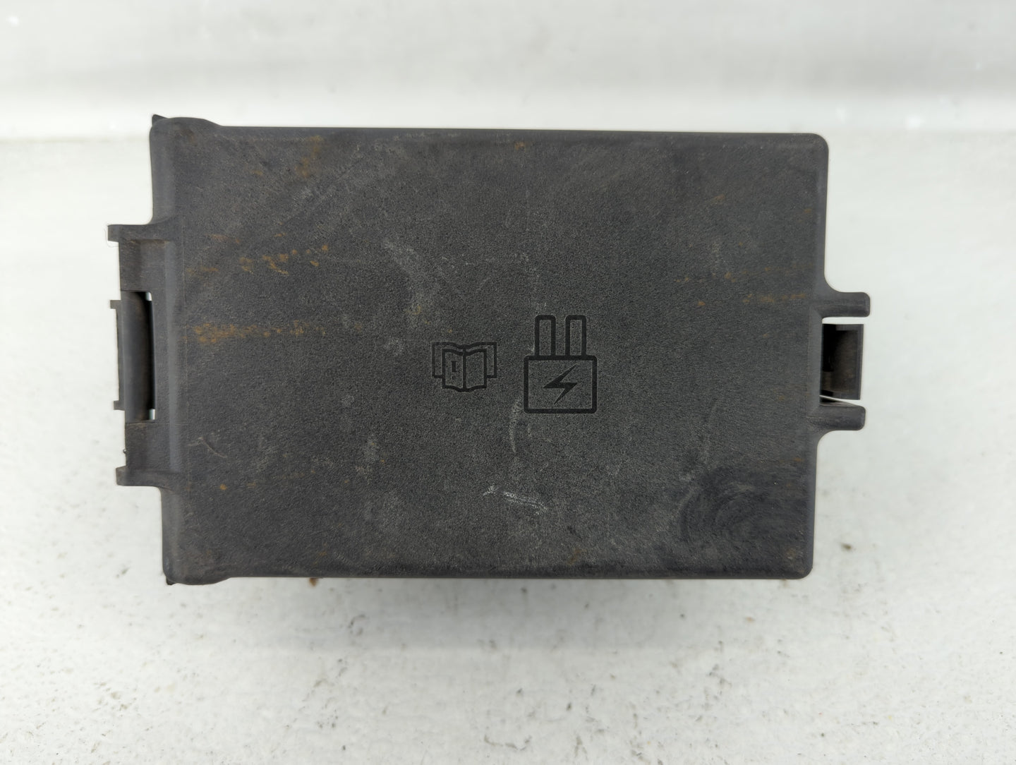 2010-2012 Ford Fusion Fusebox Fuse Box Panel Relay Module P/N:AE5T-14A003-AA Fits Fits 2010 2011 2012 OEM Used Auto Parts - 