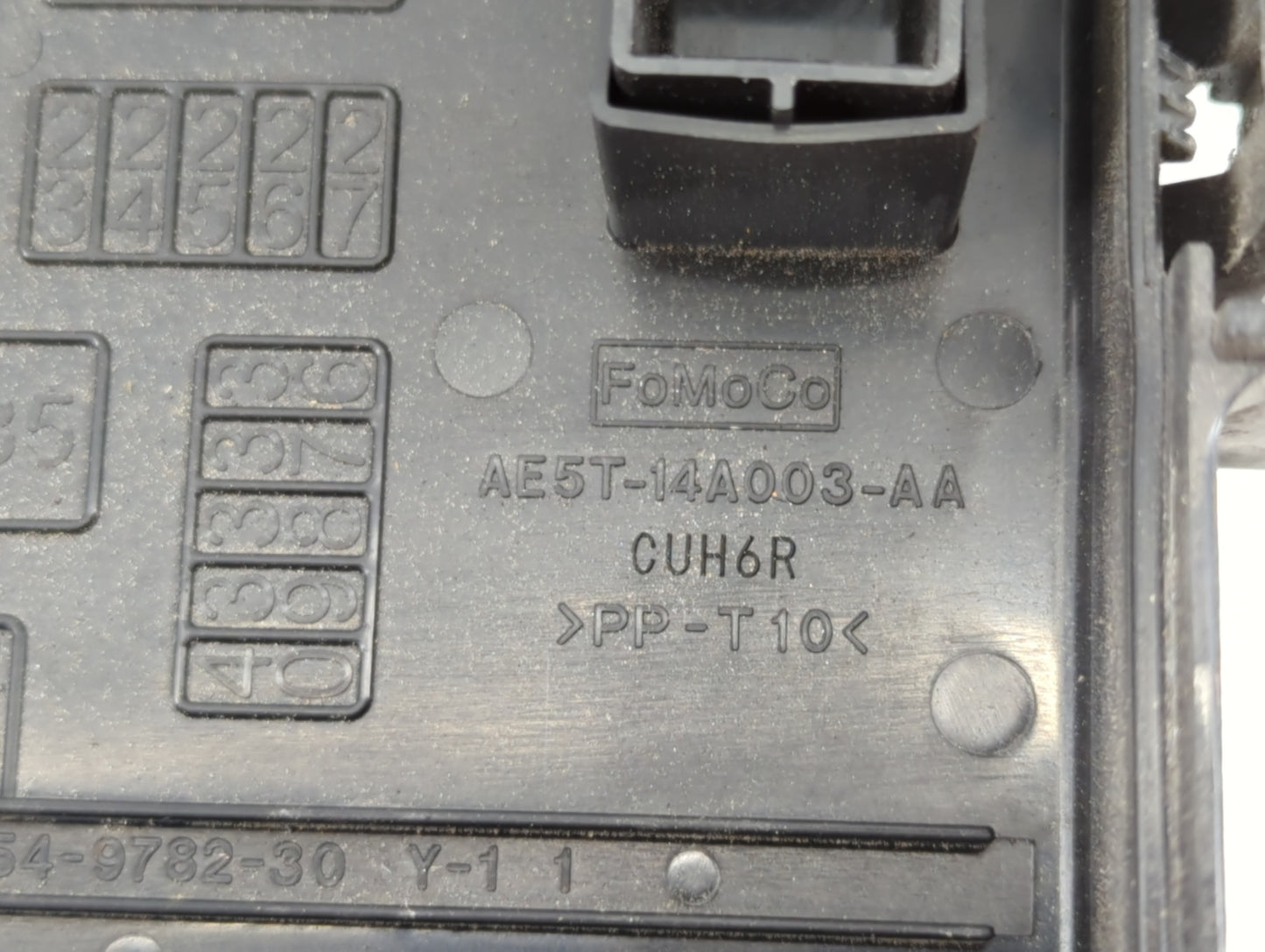 2010-2012 Ford Fusion Fusebox Fuse Box Panel Relay Module P/N:AE5T-14A003-AA Fits Fits 2010 2011 2012 OEM Used Auto Parts - 