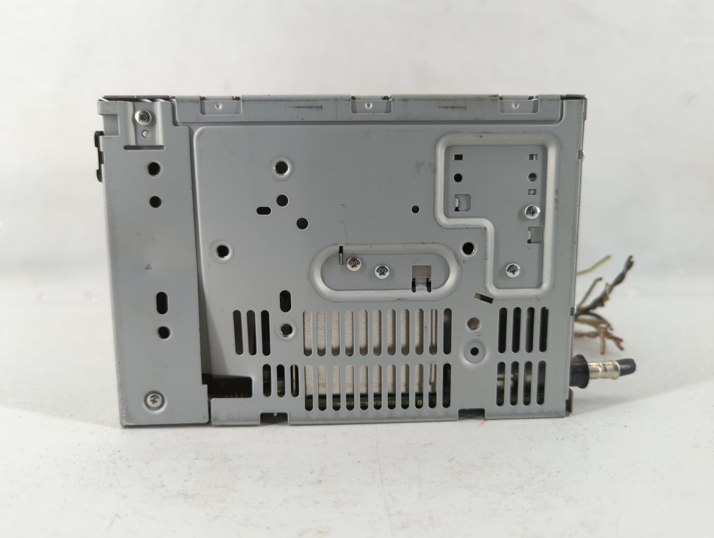 2010-2010 Ford Fusion Am Fm Cd Player Radio Receiver - Oemusedautoparts1.com