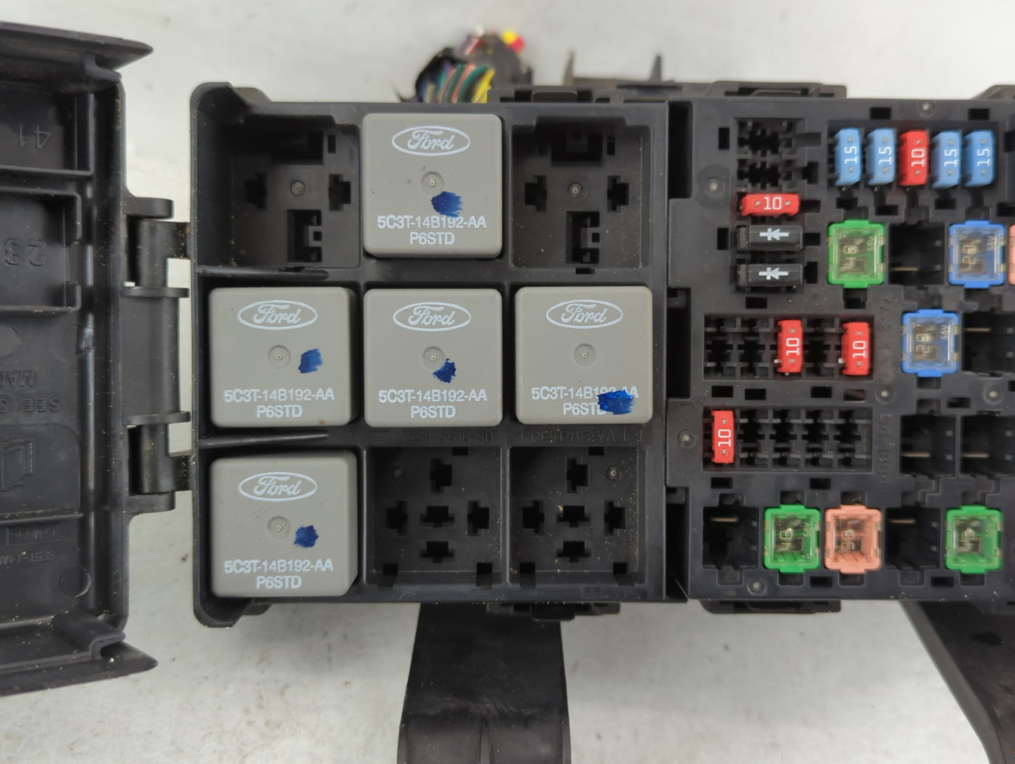 2010-2012 Ford Fusion Fusebox Fuse Box Panel Relay Module P/N:AE5T-14290-E Fits Fits 2010 2011 2012 OEM Used Auto Parts - Oe