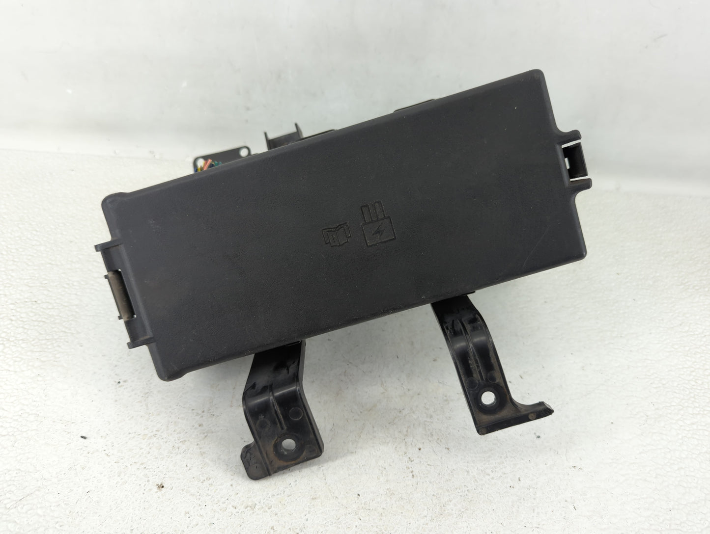2010-2012 Ford Fusion Fusebox Fuse Box Panel Relay Module P/N:AE5T-14290-D Fits Fits 2010 2011 2012 OEM Used Auto Parts - Oe