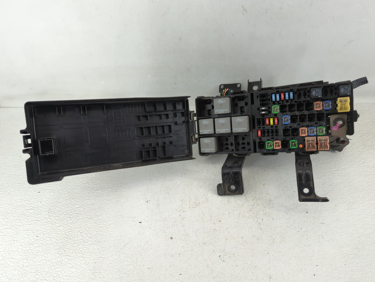 2010-2012 Ford Fusion Fusebox Fuse Box Panel Relay Module P/N:AE5T-14290-D Fits Fits 2010 2011 2012 OEM Used Auto Parts - Oe