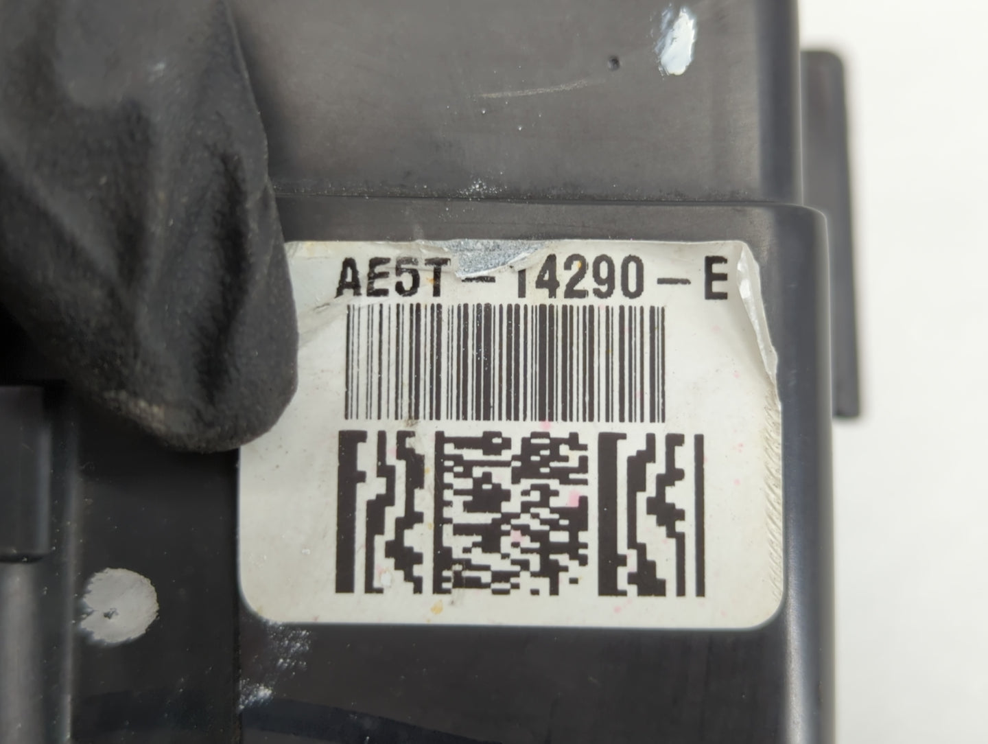 2010-2012 Ford Fusion Fusebox Fuse Box Panel Relay Module P/N:AE5T-14290-E AE5T-14290-D Fits Fits 2010 2011 2012 OEM Used Au